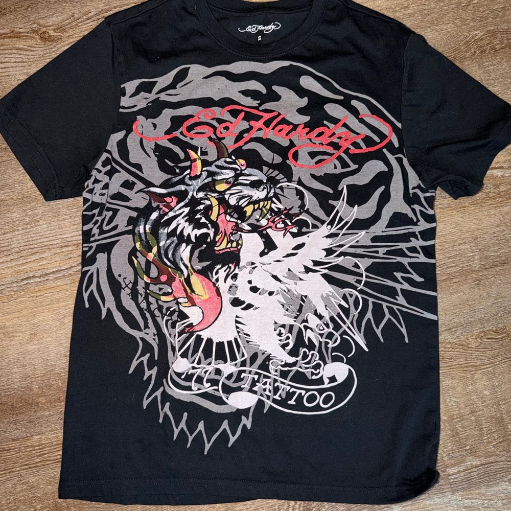 Ed Hardy Black Tee with Vibrant Graphic